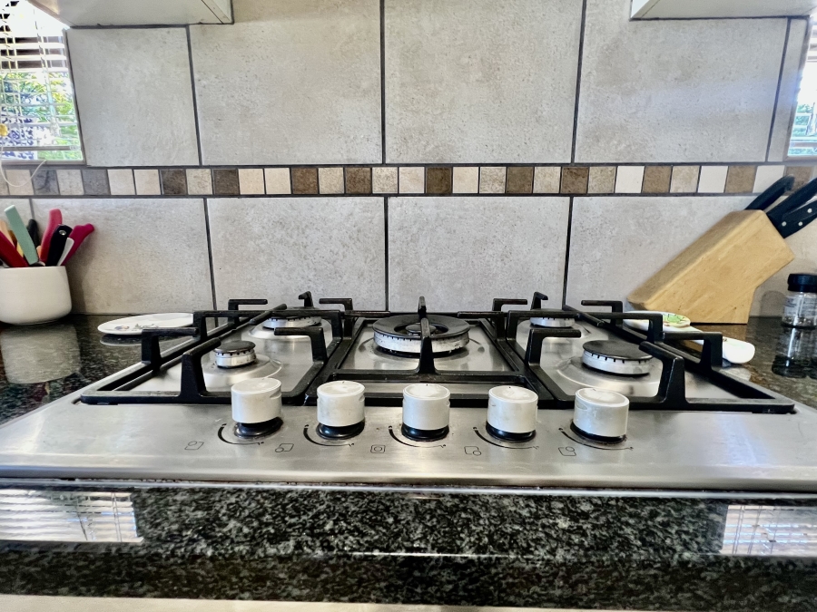 3 Bedroom Property for Sale in Stilbaai Wes Western Cape